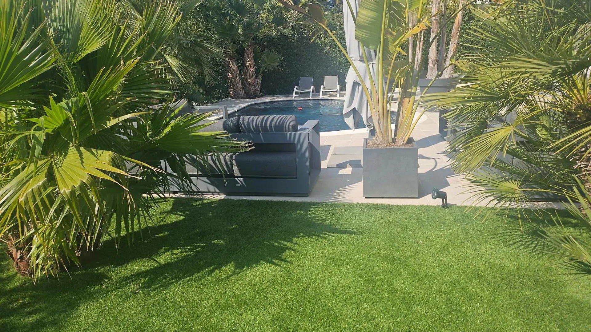 La Villa 155 Superbe Appartement Centre Ville Avec Piscine Mandelieu 0*,  Francie